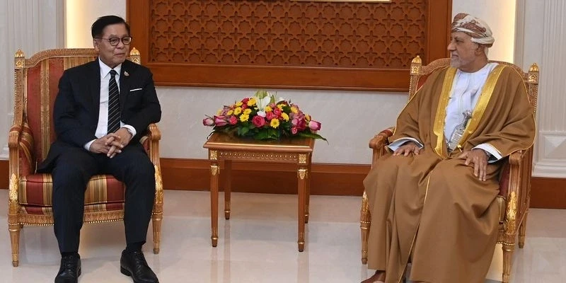 Thái Lan hợp tác với Oman bảo đảm an toàn cho tàu hàng qua eo biển Hormuz Thái Lan hợp tác với Oman bảo đảm an toàn cho tàu hàng qua eo biển Hormuz