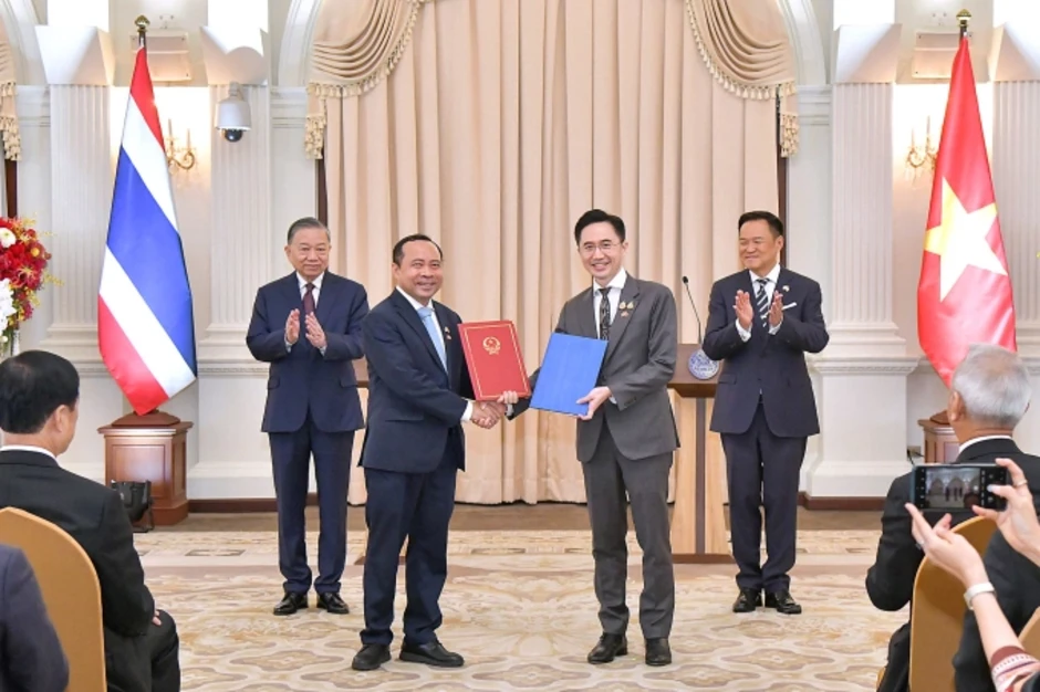 Thái Lan sẵn sàng chia sẻ kinh nghiệm sử dụng vệ tinh với Việt Nam Thái Lan sẵn sàng chia sẻ kinh nghiệm sử dụng vệ tinh với Việt Nam