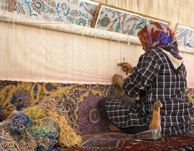Thảm Ba Tư và chiến lược răn đe quân sự của Iran trước Mỹ và Israel Thảm Ba Tư và chiến lược răn đe quân sự của Iran trước Mỹ và Israel