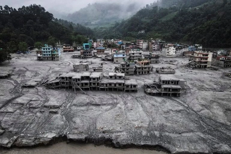 Thảm họa lũ quét giáng đòn khủng khiếp ngay đầu mùa cao điểm, du lịch Nepal lao đao - Như đang bị phong tỏa Thảm họa lũ quét giáng đòn khủng khiếp ngay đầu mùa cao điểm, du lịch Nepal lao đao - Như đang bị phong tỏa
