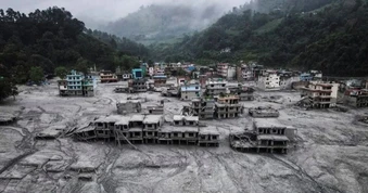 Thảm họa lũ quét giáng đòn khủng khiếp ngay đầu mùa cao điểm, du lịch Nepal lao đao - Như đang bị phong tỏa