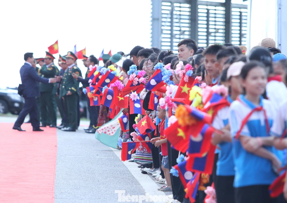 Thắt chặt hợp tác, vun đắp tình hữu nghị đặc biệt Việt Nam - Lào