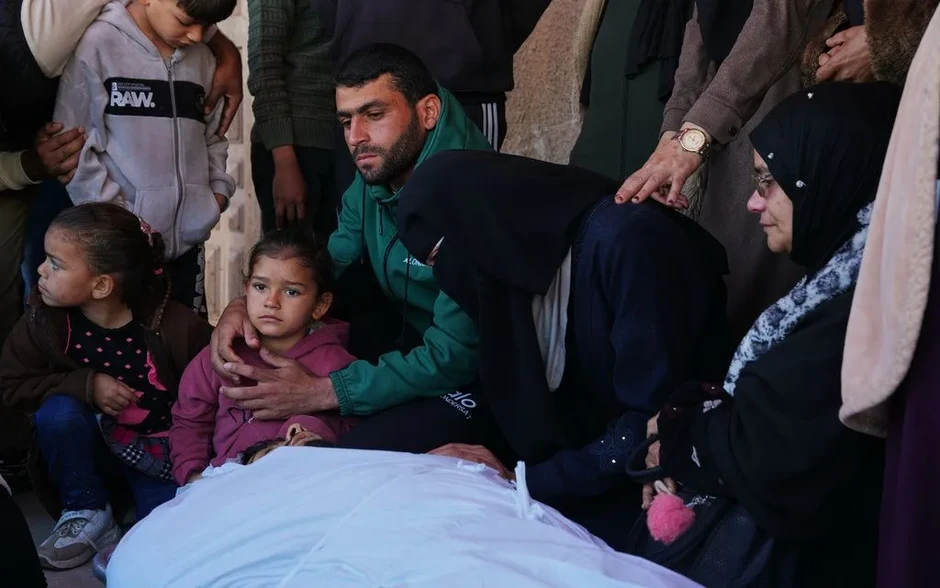Thêm 3 người Palestine thiệt mạng do không kích của Israel ở Gaza Thêm 3 người Palestine thiệt mạng do không kích của Israel ở Gaza