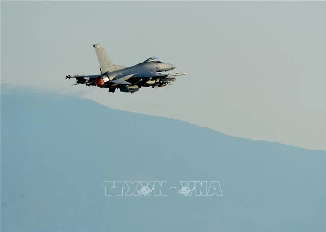 Thổ Nhĩ Kỳ: Máy bay chiến đấu F-16 rơi khi đang bay huấn luyện Thổ Nhĩ Kỳ: Máy bay chiến đấu F-16 rơi khi đang bay huấn luyện