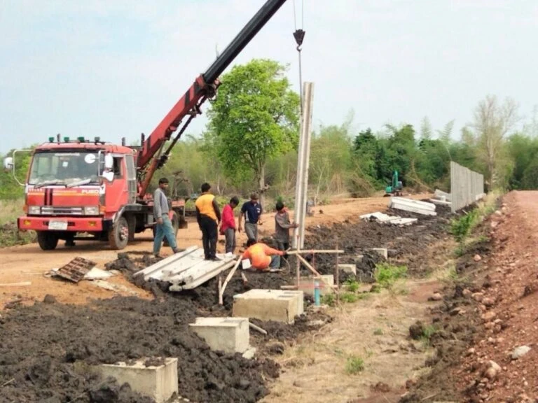 Thỏa thuận ngừng bắn mong manh: Thái Lan tăng tốc xây dựng công trình biên giới - Campuchia liền có động thái mới Thỏa thuận ngừng bắn mong manh: Thái Lan tăng tốc xây dựng công trình biên giới - Campuchia liền có động thái mới