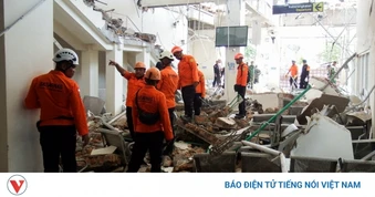 Thời sự quốc tế tối 15/8: Động đất gây sóng thần ở Indonesia