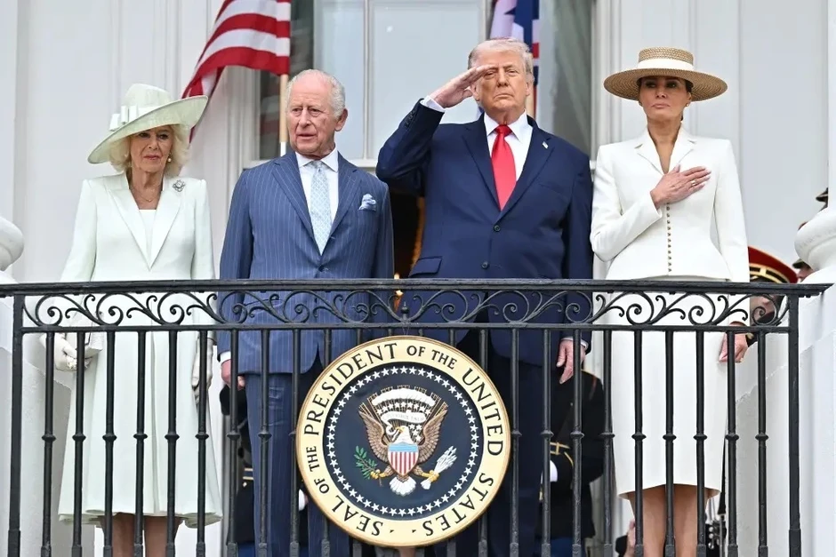Thông điệp sau những món quà Vua Anh tặng Tổng thống Trump Thông điệp sau những món quà Vua Anh tặng Tổng thống Trump