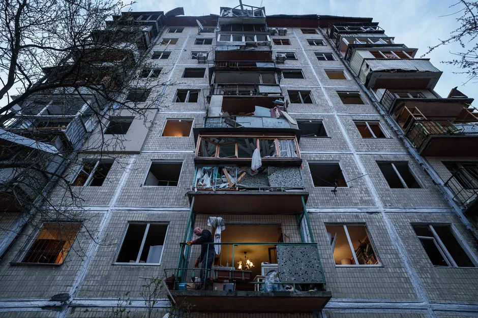Thủ đô Kiev và nhiều thành phố Ukraine trúng tên lửa, ít nhất 13 người thiệt mạng Thủ đô Kiev và nhiều thành phố Ukraine trúng tên lửa, ít nhất 13 người thiệt mạng