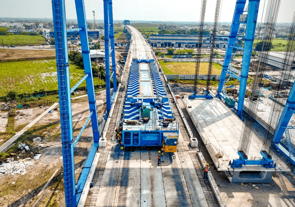 Thu hồi gần 1.400 ha đất, di dời gần 1.900 hộ dân để làm siêu dự án đường sắt tốc độ cao 320 km/h, vốn 17 tỷ USD được Nhật Bản tài trợ 81% Thu hồi gần 1.400 ha đất, di dời gần 1.900 hộ dân để làm siêu dự án đường sắt tốc độ cao 320 km/h, vốn 17 tỷ USD được Nhật Bản tài trợ 81%