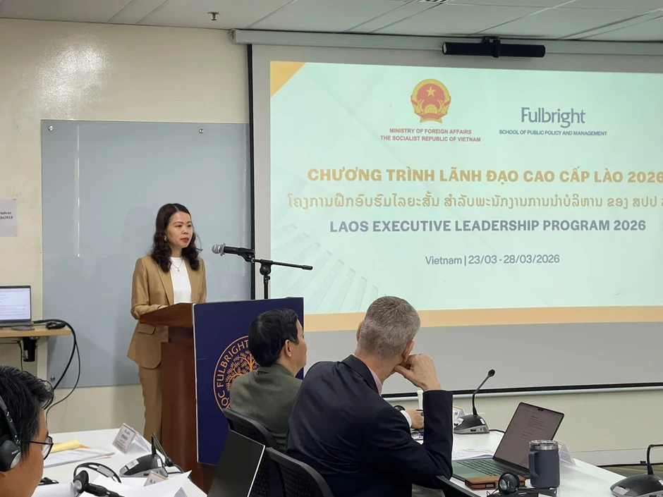 Thứ trưởng Ngoại giao Nguyễn Minh Hằng dự khai mạc chương trình 'Lãnh đạo cao cấp' dành cho cán bộ Lào
