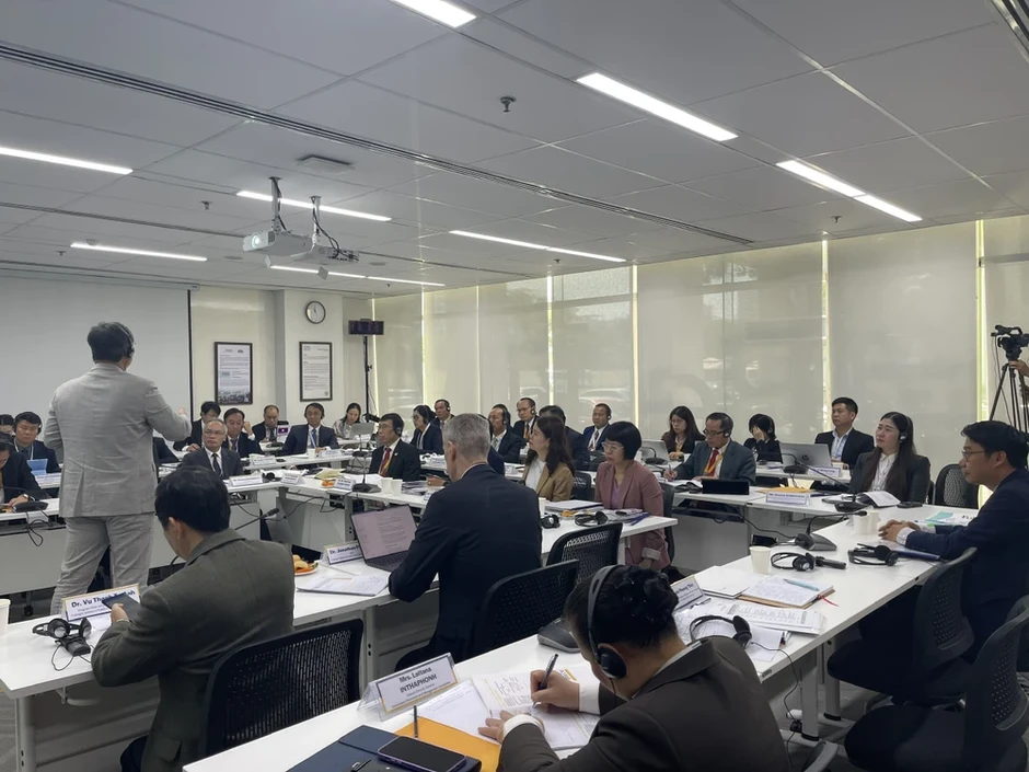 Thứ trưởng Ngoại giao Nguyễn Minh Hằng dự khai mạc chương trình 'Lãnh đạo cao cấp' dành cho cán bộ Lào