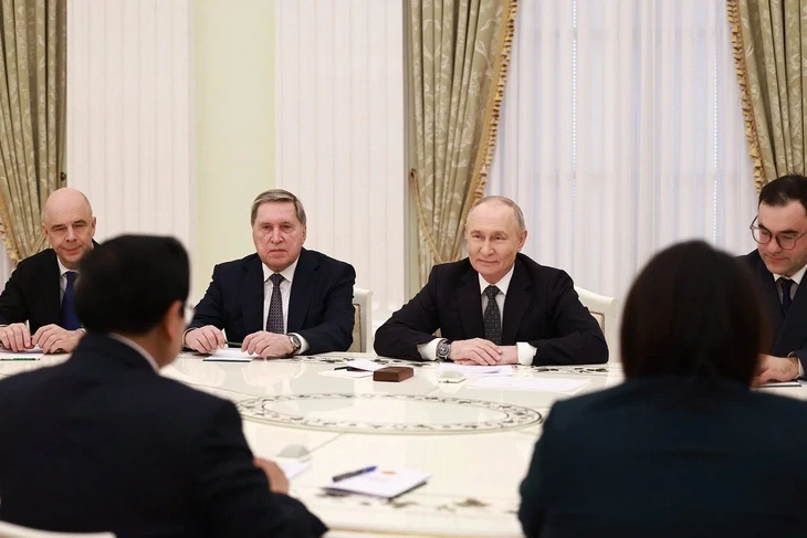 Thủ tướng Phạm Minh Chính hội kiến Tổng thống Nga Putin tại Điện Kremlin