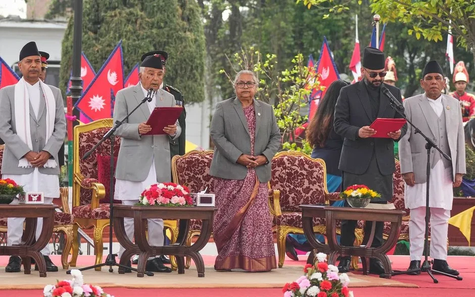 Thủ tướng trẻ nhất lịch sử Nepal tuyên thệ nhậm chức Thủ tướng trẻ nhất lịch sử Nepal tuyên thệ nhậm chức