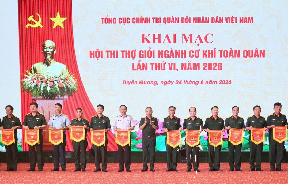 Thượng tướng Lê Quang Minh: Hiện đại hóa vũ khí bắt đầu từ người lính thợ Thượng tướng Lê Quang Minh: Hiện đại hóa vũ khí bắt đầu từ người lính thợ