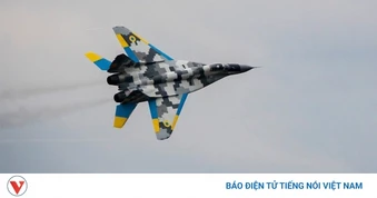 Tiêm kích MiG-29 Ukraine bốc cháy, phi công thoát nạn