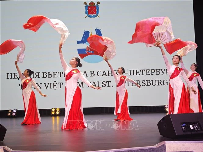 Tiếp bước Người vun đắp tình hữu nghị Việt - Nga Tiếp bước Người vun đắp tình hữu nghị Việt - Nga