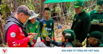 Tìm thấy 5 người sống sót sau một tuần mắc kẹt trong hang động ngập nước ở Lào