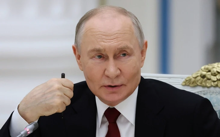 Tin tức thế giới 15-6: Nhiều tiếng nổ vang lên ở Kiev; Ông Trump muốn giúp đình chiến ở Ukraine Tin tức thế giới 15-6: Nhiều tiếng nổ vang lên ở Kiev; Ông Trump muốn giúp đình chiến ở Ukraine