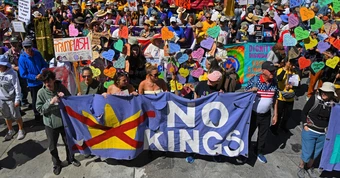 Tin tức thế giới 29-3: Tàu viện trợ cho Cuba cập cảng an toàn; Biểu tình 'No Kings' khắp nước Mỹ