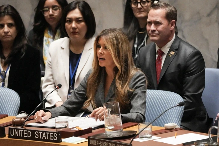 Tin tức thế giới 3-3: Bà Melania Trump chủ trì họp Hội đồng Bảo an; Giá dầu tăng cao Tin tức thế giới 3-3: Bà Melania Trump chủ trì họp Hội đồng Bảo an; Giá dầu tăng cao