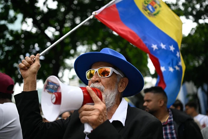 Tin tức thế giới 4-6: Mỹ nói nguy cơ chiến sự Ukraine leo thang; Tướng hàng đầu Mỹ tới Venezuela