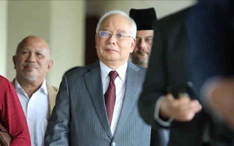 Tòa án Malaysia phán quyết cựu Thủ tướng Najib phải bồi thường 1,3 tỷ USD Tòa án Malaysia phán quyết cựu Thủ tướng Najib phải bồi thường 1,3 tỷ USD