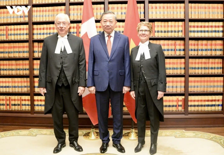 Toàn cảnh chuyến thăm cấp Nhà nước tới Canada của Tổng Bí thư, Chủ tịch nước Toàn cảnh chuyến thăm cấp Nhà nước tới Canada của Tổng Bí thư, Chủ tịch nước
