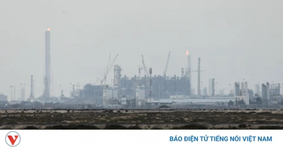 Toàn cảnh quốc tế sáng 22/5: Iran dàn trận hiểm hóc nhắm vào mạch máu dầu UAE Toàn cảnh quốc tế sáng 22/5: Iran dàn trận hiểm hóc nhắm vào mạch máu dầu UAE