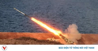 Toàn cảnh quốc tế trưa 13/5: 30 trận địa tên lửa Iran đe dọa tàu chiến Mỹ