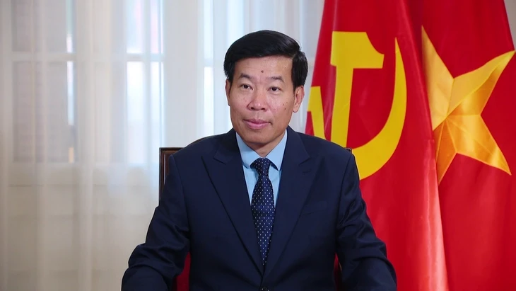 Tổng Bí thư, Chủ tịch nước thăm Thái Lan: Củng cố tin cậy chính trị, mở ra nhiều bước phát triển mới Tổng Bí thư, Chủ tịch nước thăm Thái Lan: Củng cố tin cậy chính trị, mở ra nhiều bước phát triển mới