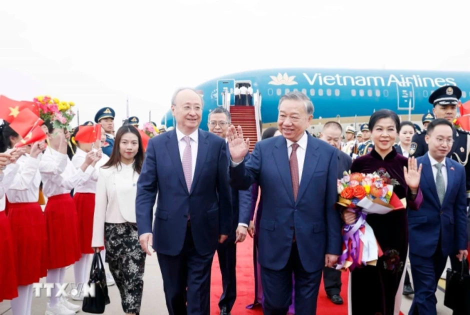 Tổng Bí thư, Chủ tịch nước Tô Lâm bắt đầu thăm Trung Quốc Tổng Bí thư, Chủ tịch nước Tô Lâm bắt đầu thăm Trung Quốc