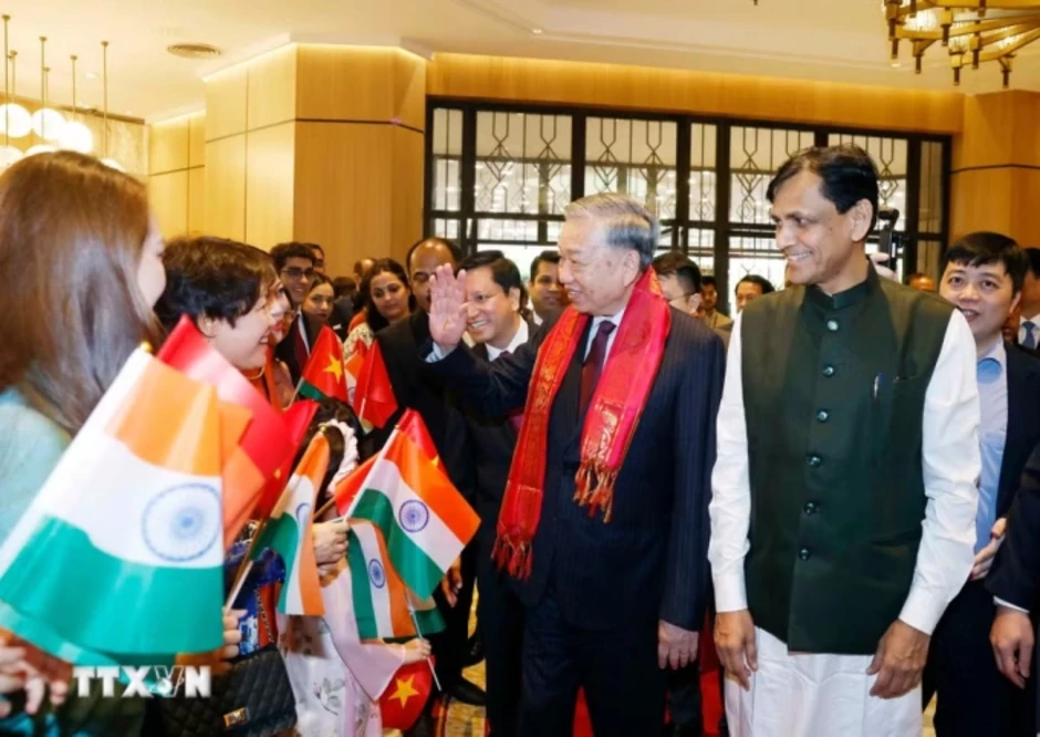 Tổng Bí thư, Chủ tịch nước Tô Lâm đến New Delhi, bắt đầu thăm Ấn Độ Tổng Bí thư, Chủ tịch nước Tô Lâm đến New Delhi, bắt đầu thăm Ấn Độ