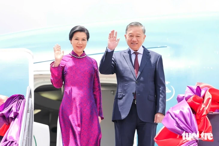 Tổng Bí thư, Chủ tịch nước Tô Lâm thăm khu di tích Bác Hồ ngay khi đến Thái Lan Tổng Bí thư, Chủ tịch nước Tô Lâm thăm khu di tích Bác Hồ ngay khi đến Thái Lan