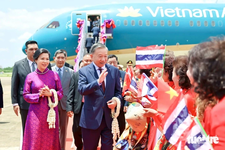 Tổng Bí thư, Chủ tịch nước Tô Lâm thăm khu di tích Bác Hồ ngay khi đến Thái Lan Tổng Bí thư, Chủ tịch nước Tô Lâm thăm khu di tích Bác Hồ ngay khi đến Thái Lan