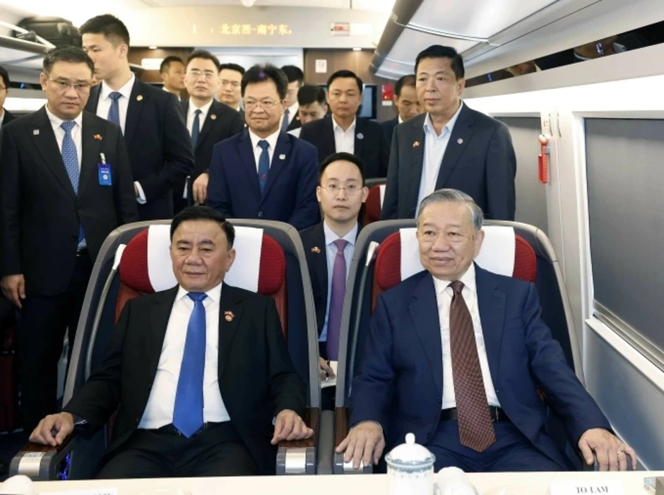 Tổng Bí thư, Chủ tịch nước Tô Lâm thăm Nam Ninh bằng tàu cao tốc Tổng Bí thư, Chủ tịch nước Tô Lâm thăm Nam Ninh bằng tàu cao tốc