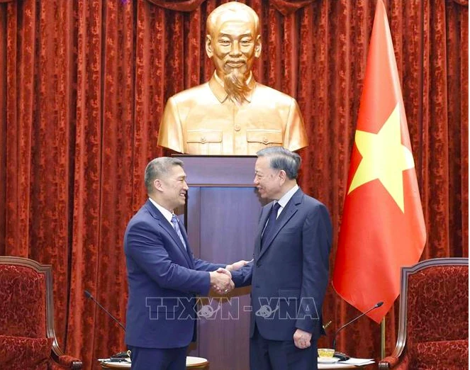 Tổng Bí thư, Chủ tịch nước Tô Lâm tiếp Quyền Bộ trưởng Hải quân Mỹ Hùng Cao Tổng Bí thư, Chủ tịch nước Tô Lâm tiếp Quyền Bộ trưởng Hải quân Mỹ Hùng Cao