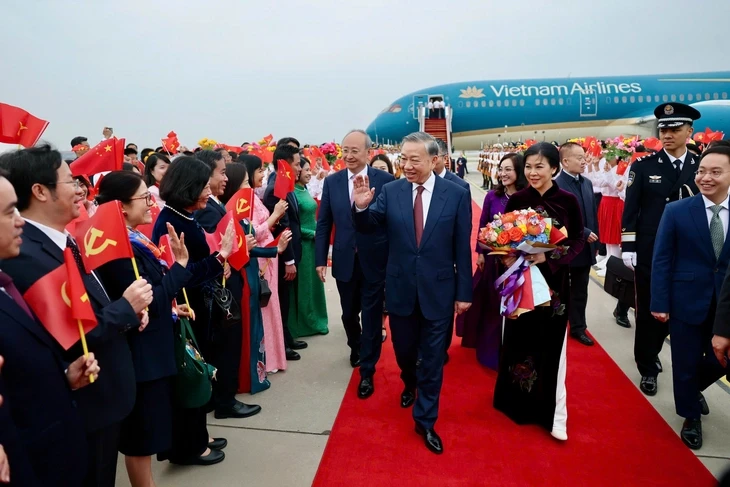 Tổng Bí thư, Chủ tịch nước Tô Lâm và Phu nhân đến Bắc Kinh, bắt đầu chuyến thăm Trung Quốc Tổng Bí thư, Chủ tịch nước Tô Lâm và Phu nhân đến Bắc Kinh, bắt đầu chuyến thăm Trung Quốc