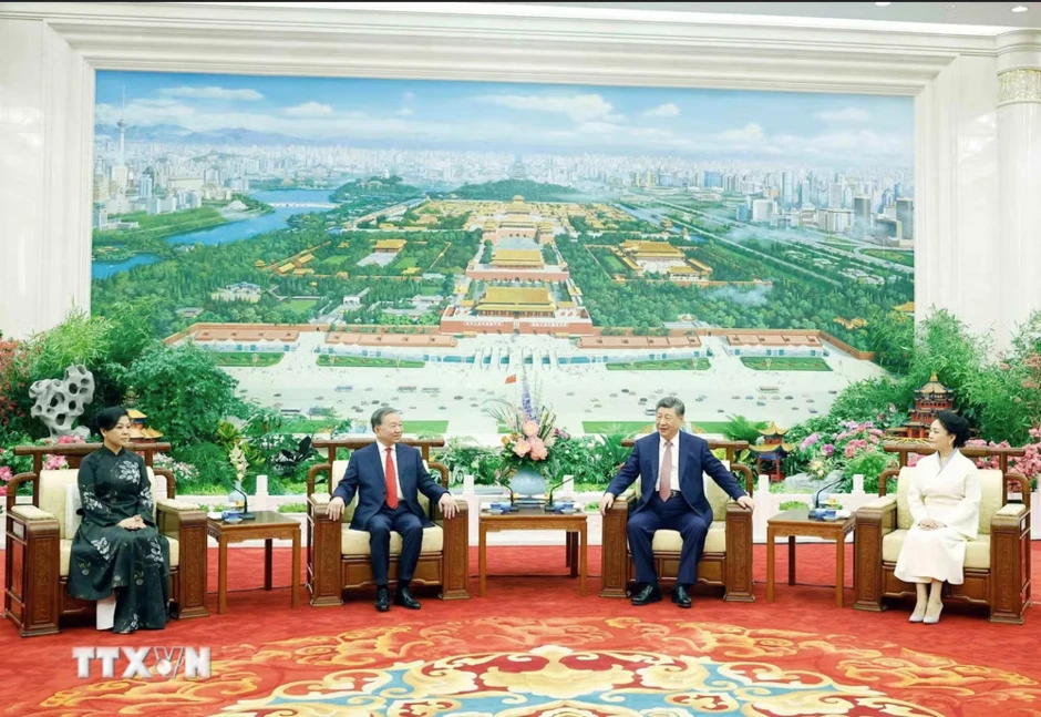 Tổng Bí thư, Chủ tịch nước Tô Lâm và Tổng Bí thư, Chủ tịch Trung Quốc Tập Cận Bình dự tiệc trà Tổng Bí thư, Chủ tịch nước Tô Lâm và Tổng Bí thư, Chủ tịch Trung Quốc Tập Cận Bình dự tiệc trà