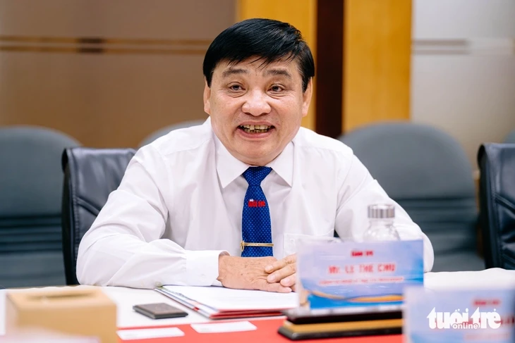 Tổng lãnh sự Nga thăm báo Tuổi Trẻ Tổng lãnh sự Nga thăm báo Tuổi Trẻ