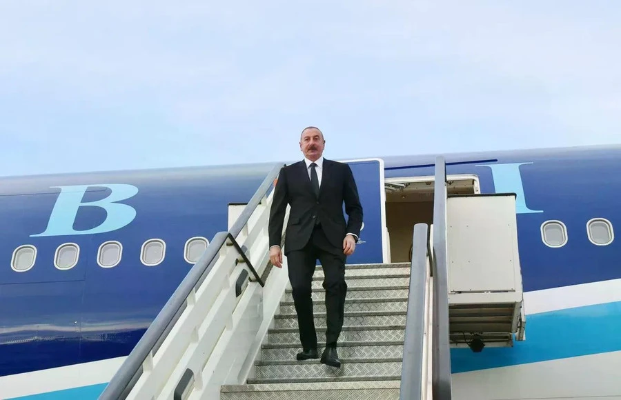 Tổng thống Aliyev: 'Thế giới chỉ có hai siêu cường và Nga không nằm trong số đó' Tổng thống Aliyev: 'Thế giới chỉ có hai siêu cường và Nga không nằm trong số đó'