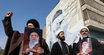 Tổng thống Iran bị chỉ trích sau lời xin lỗi
