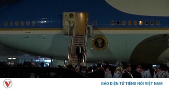 Tổng thống Mỹ Donald Trump tới Bắc Kinh, bắt đầu chuyến thăm Trung Quốc