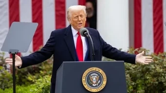 Tổng thống Mỹ Donald Trump tuyên bố gia hạn lệnh ngừng bắn với Iran
