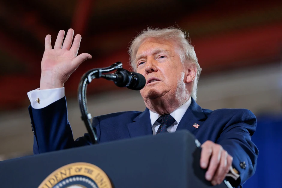 Tổng thống Mỹ Trump chỉ trích những người 'chê' thỏa thuận hoà bình với Iran Tổng thống Mỹ Trump chỉ trích những người 'chê' thỏa thuận hoà bình với Iran