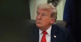 Tổng thống Mỹ Trump dọa giáng đòn mạnh mẽ vào Iran sau nhiều ngày ngừng bắn