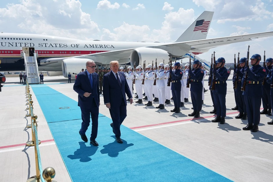 Tổng thống Mỹ Trump giúp Thổ Nhĩ Kỳ thắng lớn tại thượng đỉnh NATO Tổng thống Mỹ Trump giúp Thổ Nhĩ Kỳ thắng lớn tại thượng đỉnh NATO