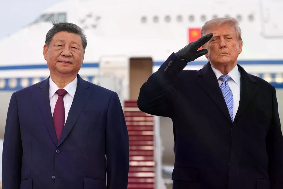 Tổng thống Mỹ Trump ra tận đường băng đón Chủ tịch Trung Quốc Tập Cận Bình Tổng thống Mỹ Trump ra tận đường băng đón Chủ tịch Trung Quốc Tập Cận Bình