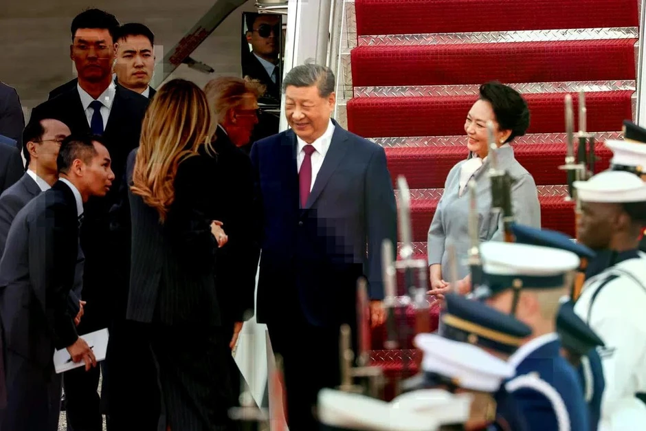 Tổng thống Mỹ Trump ra tận đường băng đón Chủ tịch Trung Quốc Tập Cận Bình Tổng thống Mỹ Trump ra tận đường băng đón Chủ tịch Trung Quốc Tập Cận Bình