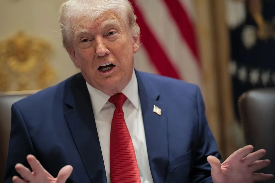 Tổng thống Mỹ Trump tiết lộ 'món quà' của Iran, để ngỏ phương án kiểm soát dầu mỏ Tổng thống Mỹ Trump tiết lộ 'món quà' của Iran, để ngỏ phương án kiểm soát dầu mỏ
