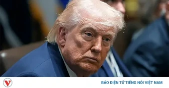 Tổng thống Mỹ Trump tiết lộ về “món quà” từ Iran